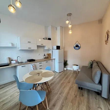 Morski Zakatek Przy Marynarki Polskiej, Centrum