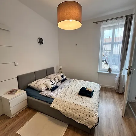 דירה Morski Zakatek Przy Marynarki Polskiej, Centrum אוסטקה